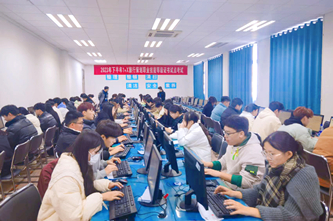 考试现场4.jpg 考试现场4.jpg