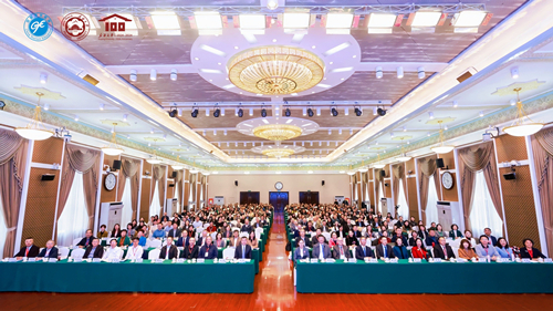 合影.jpg 合影.jpg